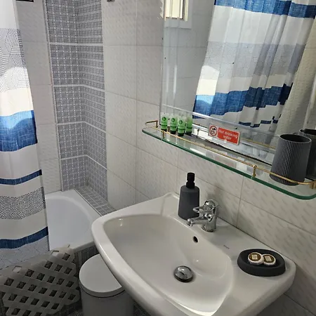 Alexandra House On The Hill *